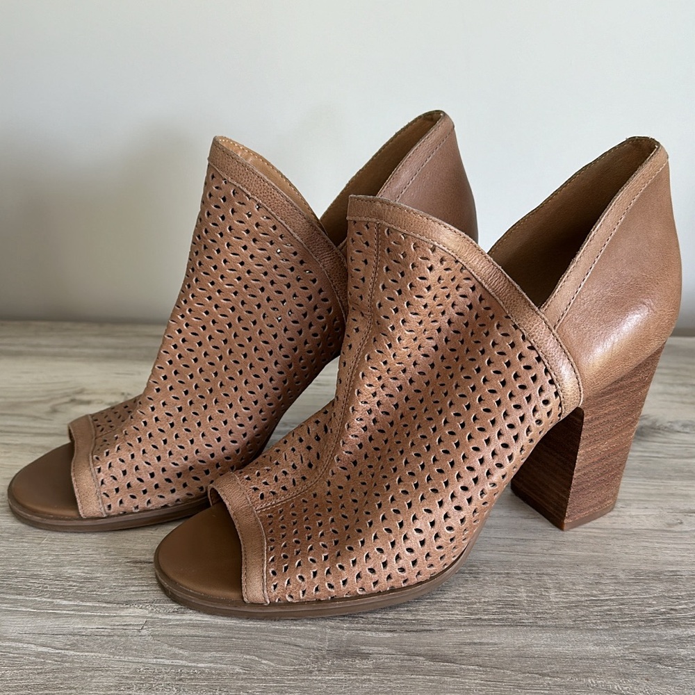 Lucky Brand Bootie (9.5)